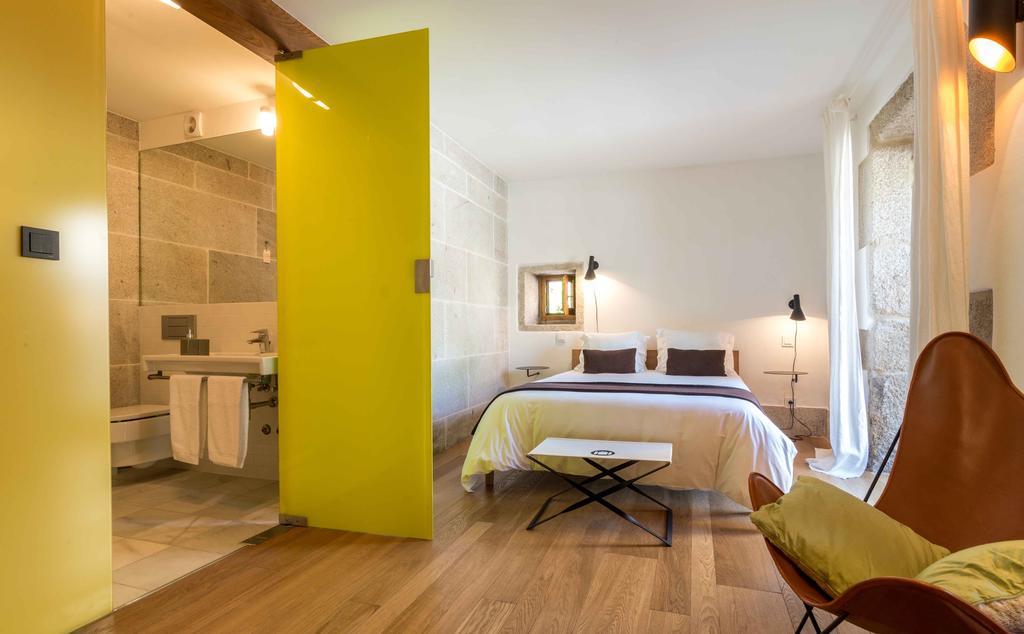 Os Lambrans Guest House ปาดรอน ภายนอก รูปภาพ
